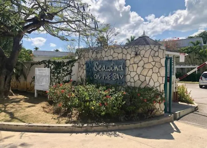 D'escape At Seawind On The Bay