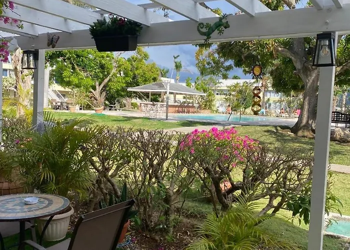 D'escape At Seawind On The Bay Montego Bay